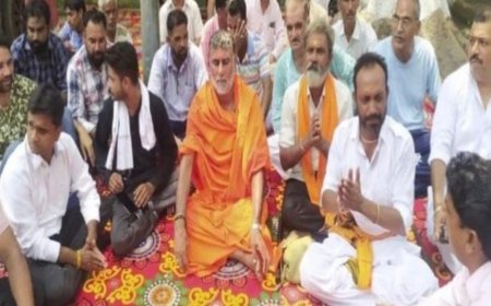 हिंदू नाम रखकर विशेष समुदाय के लोग कर रहे कारोबार, विरोध में उतरे हिंदू नेता