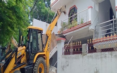 गोली मारकर हत्या करने वाला मुजरिम हुआ गिरफ्तार, मकान पर चला मामा का बुलडोजर