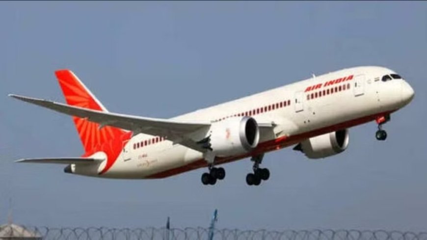 220 यात्रियों को लेकर Delhi से Paris जा रहा था विमान, Emergency Landing से हड़कंप, जानिए रनवे पर ऐसा क्या दिखा ?