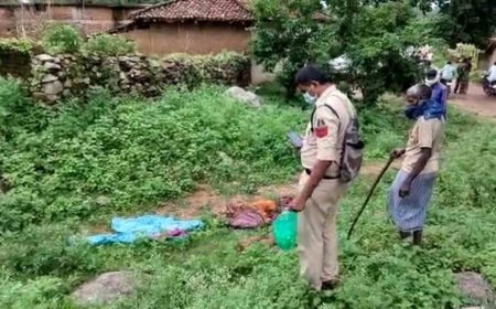 बुजुर्ग दंपत्ति की घर में मिली लाश, जांच में जुटी पुलिस