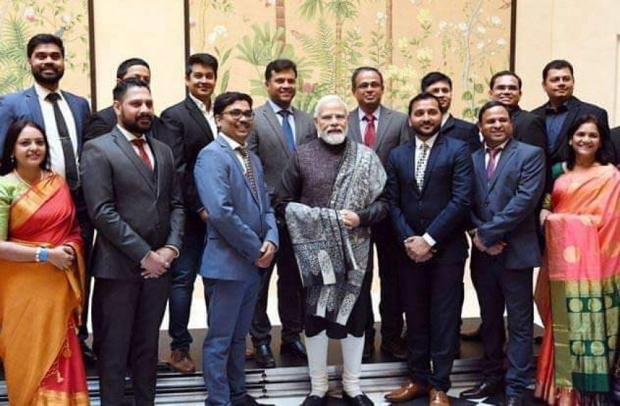 जर्मनी में भारतीय दूतावास में काम करने वाली एक महिला ने मोदीजी के बारे में पोस्ट में ऐसा लिखा