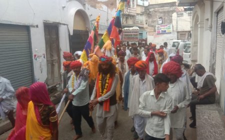 11 वीं सवाई भोज देवनारायण की पदयात्रा पहुंची शाहपुरा किया भव्य स्वागत