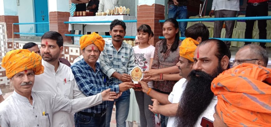 जिला स्तरीय प्रतियोगिताओं में मॉडल स्कूल ने फहराया परचम