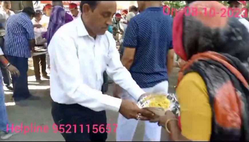 उदयपुर में एम बी चिकित्सालय में निःशुल्क भोजन वितरण ओर आवश्यक भौतिक सामग्री का वितरण हर रविवार