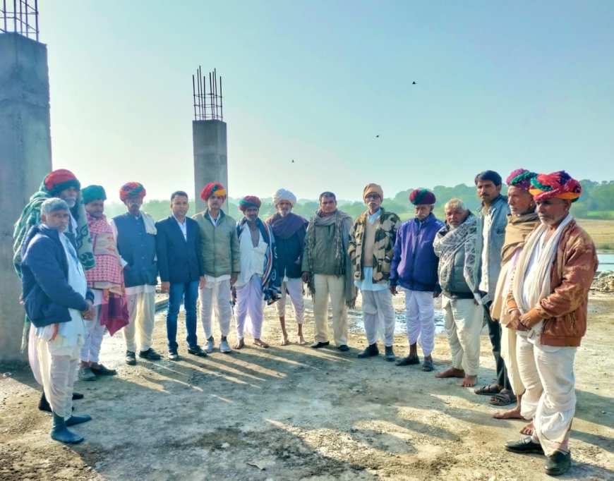 मेवाड़ के पंच-पटेलों ने किया धर्मशाला के निर्माण कार्य का अवलोकन